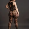 Combinaison en dentelle noire Formes généreuses