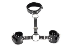 Strict - Ensemble de retenue avec collier et menottes - Noir