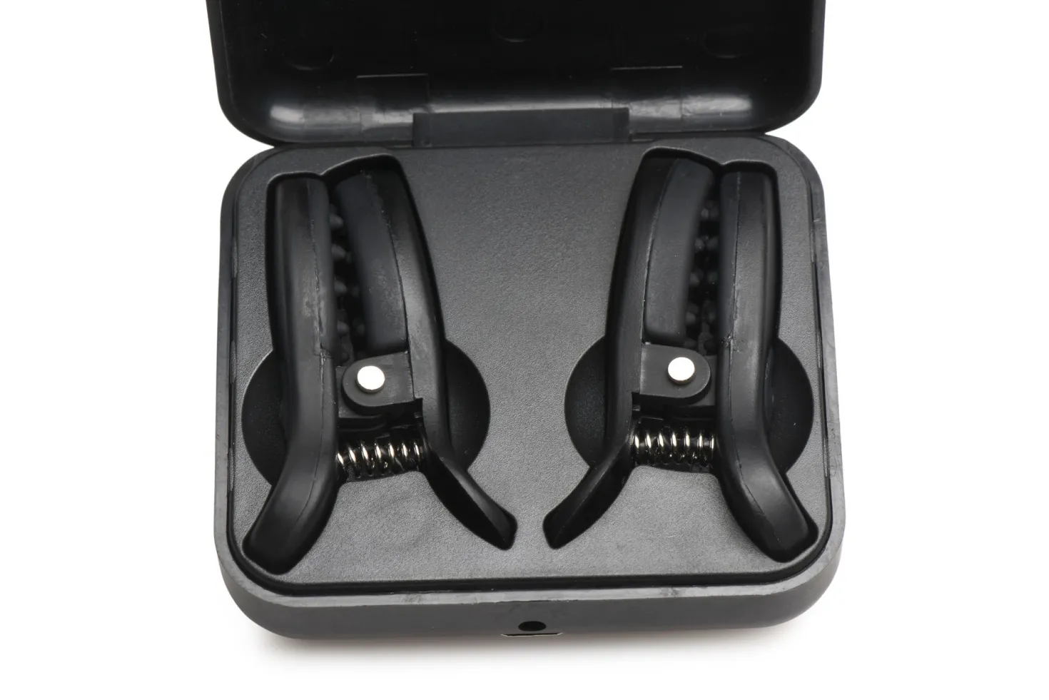 XR Brands - Dark Grip Pinces à Tétons Vibrantes - Noir